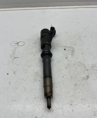 Iveco Daily 6th gen Fuel injector 504389548 304389549 0986435