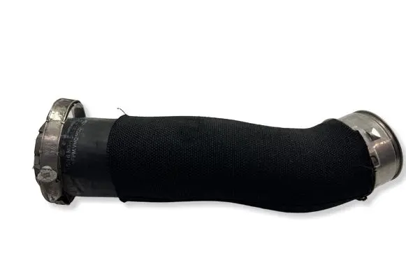 Volkswagen Touareg II Intercooler hose/pipe