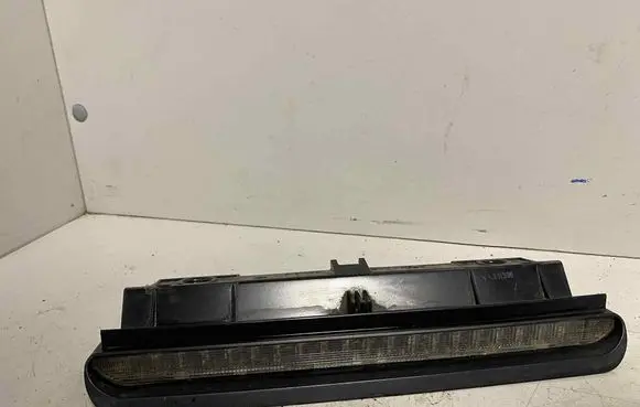 Volvo S70 V70 V70 XC Third/center stoplight 9151490