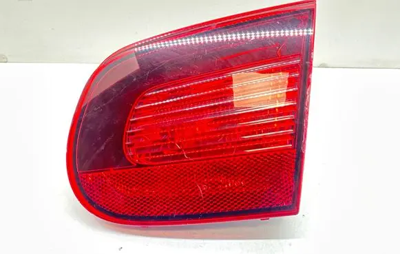 Volkswagen Eos Tailgate rear/tail lights 1Q0945094C