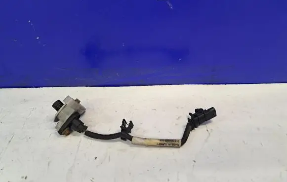 Volvo S80 Crankshaft position sensor 31303282 31303094