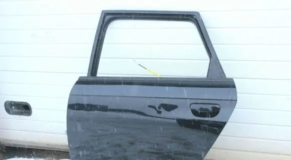 Audi RS6 Rear door