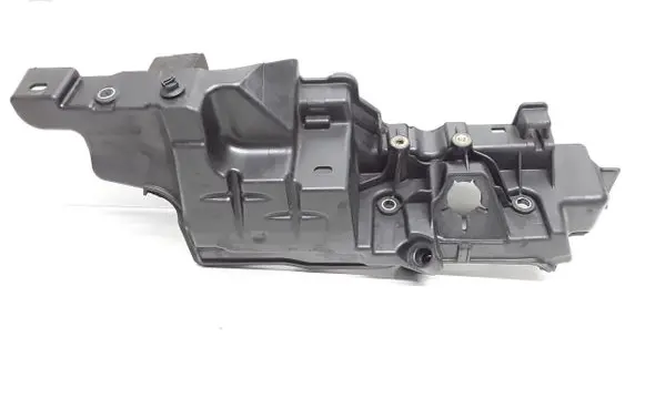 Mercedes-Benz A W176 Engine cover (trim) 175B11122R 175B17398R