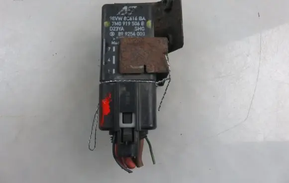 Ford Galaxy Coolant fan relay 7M0919506B