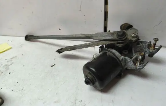 Renault Kangoo II Wiper motor 8200409692