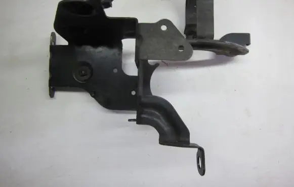 Audi A6 S6 C6 4F ABS pump bracket 4F0614119H