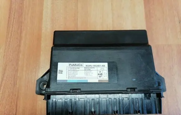 Jaguar XF X250 Keyless (KESSY) go control unit/module 8G9N19G481AB 5WK49167N