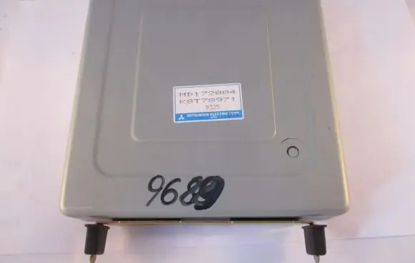 Mitsubishi Space Wagon Engine control unit/module MD172004 K8T78971