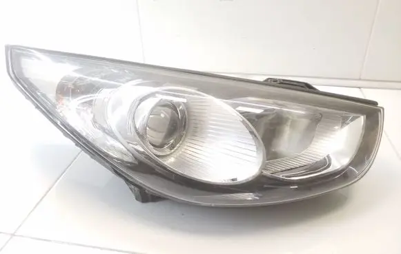 Hyundai ix35 Headlight/headlamp 921022Y