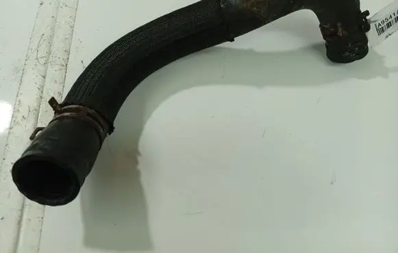 Toyota Avensis T270 Engine coolant pipe/hose 