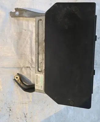 Toyota Prius (XW20) Navigation unit CD/DVD player 8684150100 EM03A