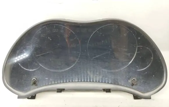 Speedometer (instrument cluster)