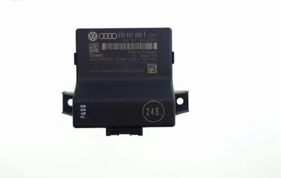 Audi A4 S4 B8 8K Gateway control module 8R0907468F 8R0907468A