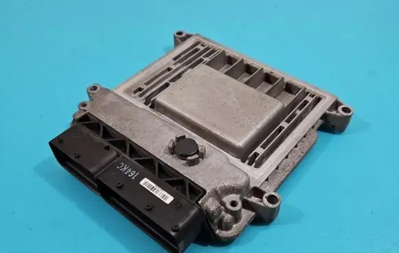 Hyundai i30 Engine control unit/module ECU 39112-2B102 IMPRK1421429