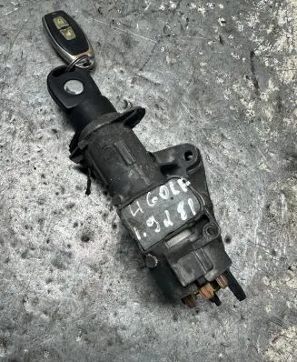 Volkswagen Golf IV Ignition lock 4B0905851C
