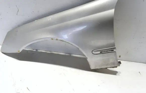 Mercedes-Benz C W203 Fender