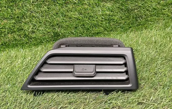 Volkswagen Jetta USA Dashboard side air vent grill/cover trim 17B819704
