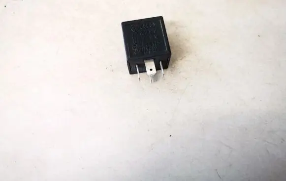 Volkswagen PASSAT B4 Other relay 191955529
