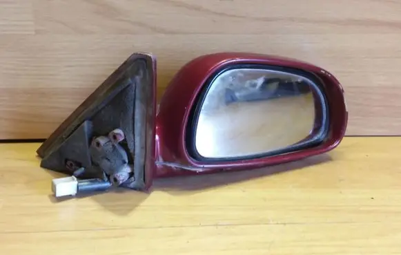 Mazda 626 Front door electric wing mirror E13010519