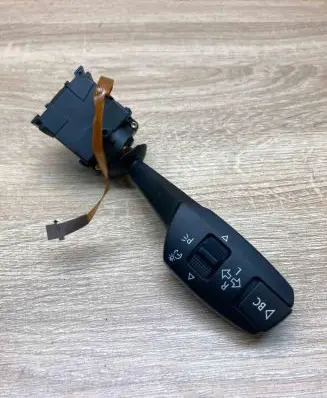 BMW 3 E90 E91 Indicator stalk 01108100