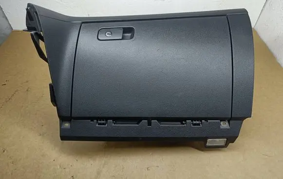 Volkswagen PASSAT B7 USA Glove box set 561857938