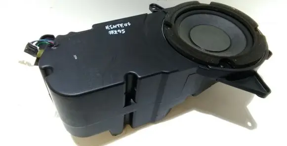 Hyundai Santa Fe Subwoofer speaker 963502B600