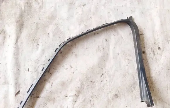 Ford S-MAX Front door glass trim molding 6M21R201A18AEW