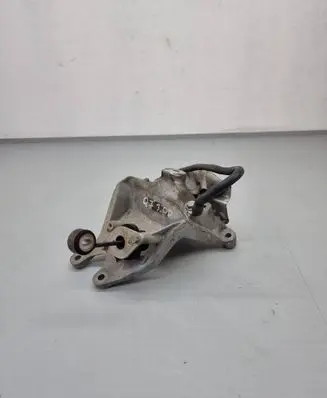 Audi Q7 4M Engine mounting bracket