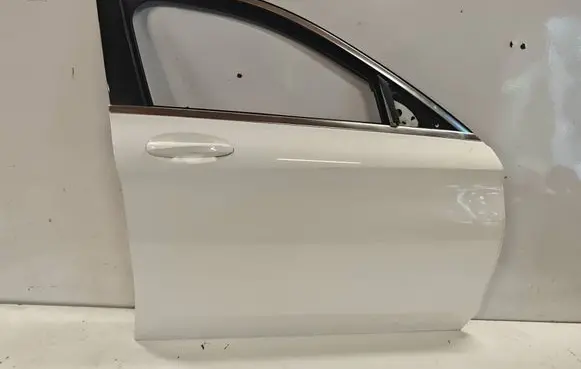 Mercedes-Benz C AMG W205 Front door