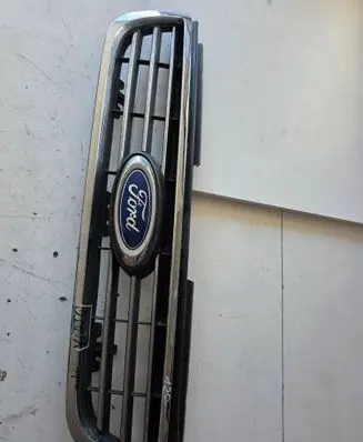 Ford S-MAX Front bumper upper radiator grill AM218200AD
