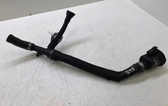 Citroen DS5 Oil fill pipe 9684359980