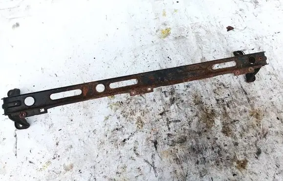 Ford Focus C-MAX Radiator mount bracket 
