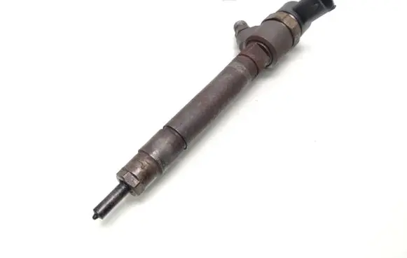 Volvo XC90 Fuel injector 30750283 0445110251