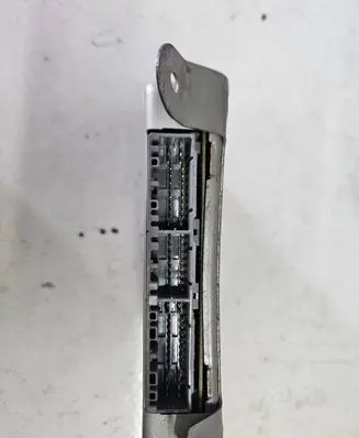 Mazda 323 F Engine control unit/module 257318881 E2T84986M