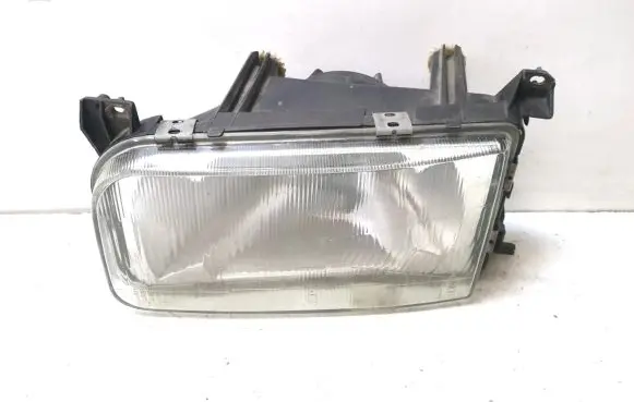 Volkswagen PASSAT B3 Headlight/headlamp 13347900