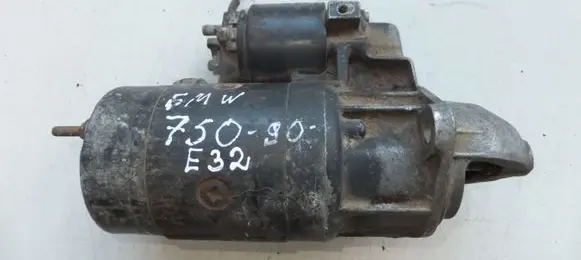 BMW 7 E32 Starter motor 0001218027