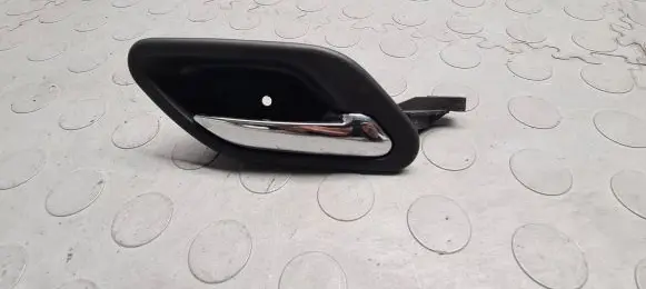 BMW 5 E39 Front door interior handle 8226050