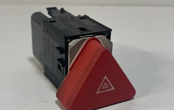 Volkswagen Golf Plus Hazard light switch 5M0953509A