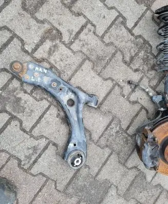 Ford Focus Front control arm LEWY
