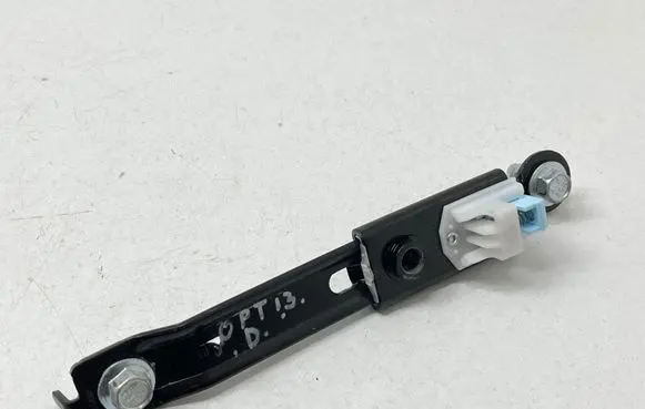 KIA Optima Seat belt adjustment rail 88890C1000 C1HSA190128H10173