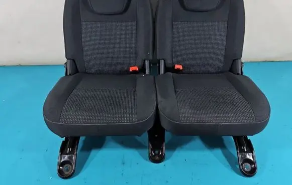 Ford C-MAX II Third row seats IMPRK1393443