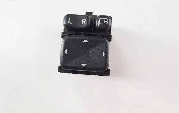 Isuzu D-Max Wing mirror switch 183655