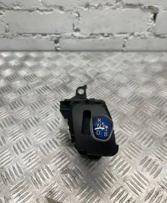 Toyota Prius+ (ZVW40) Gear shifter/selector 75G616LHD