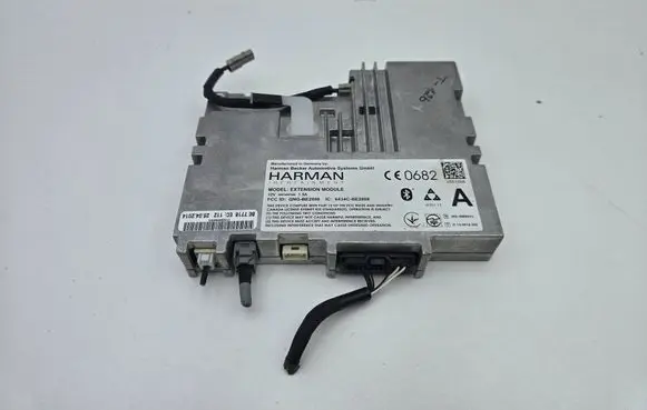 Toyota Auris E180 Bluetooth control unit module 6434CBE2808