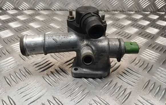 Audi A4 S4 B6 8E 8H Engine coolant pipe/hose 038121133A 038121144A