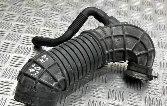 Audi A4 S4 B7 8E 8H Turbo air intake inlet pipe/hose 8E0129615J