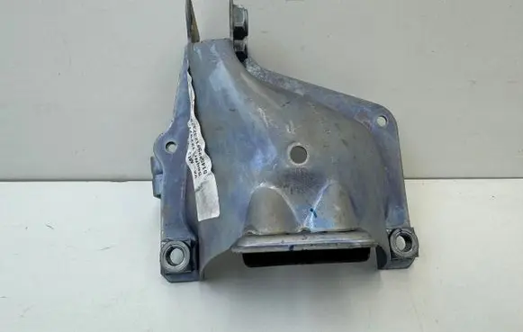 Porsche Macan (95B) Engine mounting bracket 8K0399059L