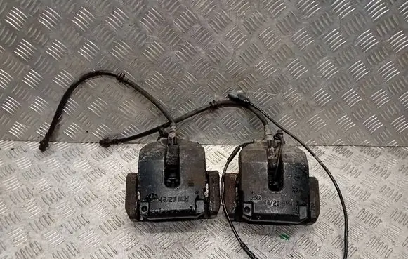 BMW X6 E71 Brake caliper pad carrier rear 
