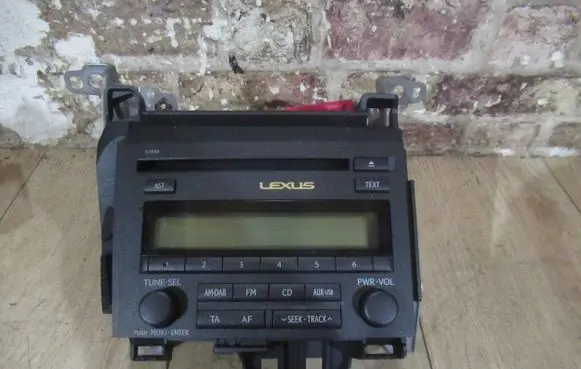 Lexus CT 200H Radio/CD/DVD/GPS head unit