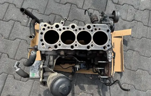 Opel Astra H Engine block 